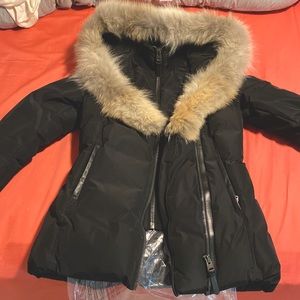 Not even a year old, only worn a handful of times. Price is negotiable